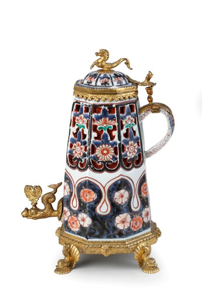 Een zeldzame elegant gemonteerde Imari koffiepot en deksel (keramiek) door Japanese School