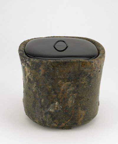 Theeceremonie waterpot, Imbe, Okayama prefectuur, Edo periode, 1625-50 door Japanese School