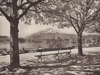 Zwitserland: Luzern, met de Pilatusberg door Jean Gaberell