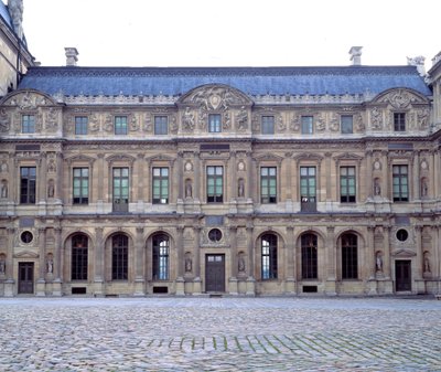 La cour carrée du Louvre, façade van het Louvre van Henri II door Jean Goujon