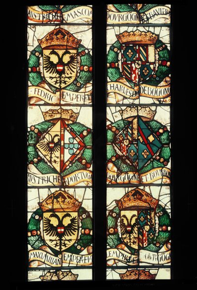 Heraldieke wapenschilden van de koninklijke families van Oostenrijk, Duitsland, Frankrijk en Portugal geassocieerd met de schenker, Margaretha van Oostenrijk door Jean Orquois Antoine Noisin
