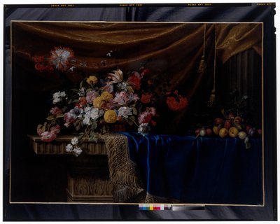 Een stilleven van een mand met bloemen en een hoop fruit op een gebeeldhouwde stenen tafel door Jean Picart
