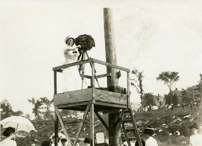Beals aan het werk, c.1905-40 door Jessie Tarbox Beals