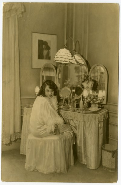 Lenore Ulric, actrice, c.1915-28 door Jessie Tarbox Beals