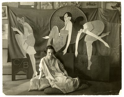 Lin in haar winkel, Greenwich Village, New York, VS, ca. 1916-20 door Jessie Tarbox Beals