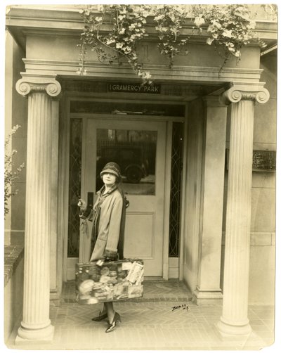 Mabel Herbert Urner, auteur van Helen & Warren klaar voor reis naar Europa, ca. 1905-40 door Jessie Tarbox Beals