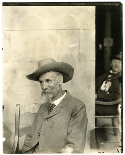 Man met hoed, medaille, ca. 1905-40 door Jessie Tarbox Beals