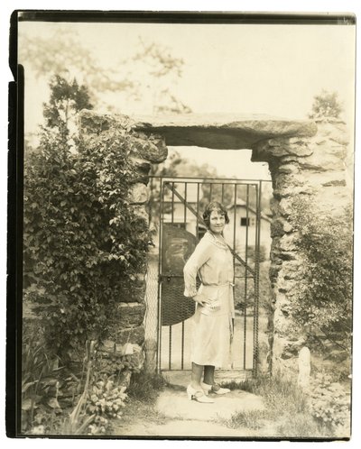 Mevrouw Ernest Thompson Seton van Greenwich Conn, Nationale President van de League of American Pen Women die op 18 juni vertrekt met een veldexpeditie om de bovenloop van de Amazone te verkennen door Jessie Tarbox Beals