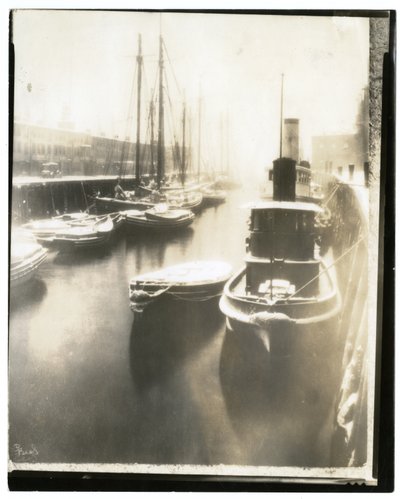 Old T Wharf, Boston, ca. 1902-10 door Jessie Tarbox Beals