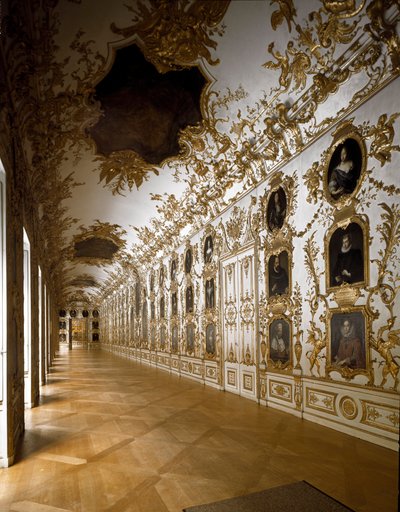 Uitzicht op het interieur van het koninklijk paleis versierd door Johann Baptist Zimmermann door Johann Baptist Zimmermann