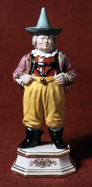 Figuur van een hofnar, naar een gravure van Boetius, Meissen, midden 18e eeuw door Johann Joachim Kaendler