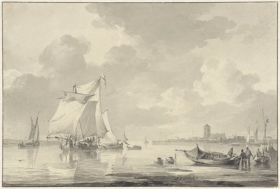 Riviergezicht met enkele schepen, op de achtergrond in het verschiet een stad door Johannes Christiaan Schotel