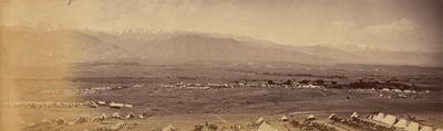 Panorama Safed Sang Camp vanaf kamp 51, Safed Koh in de verte door John Burke