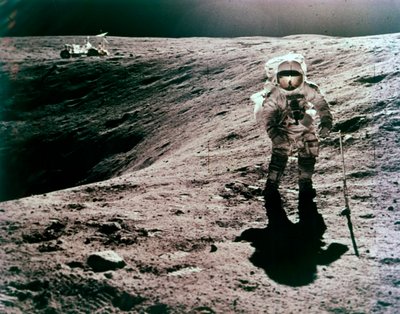 Astronaut Charles Duke op de Descartes landingsplaats, Apollo 16 missie door John Watts Young
