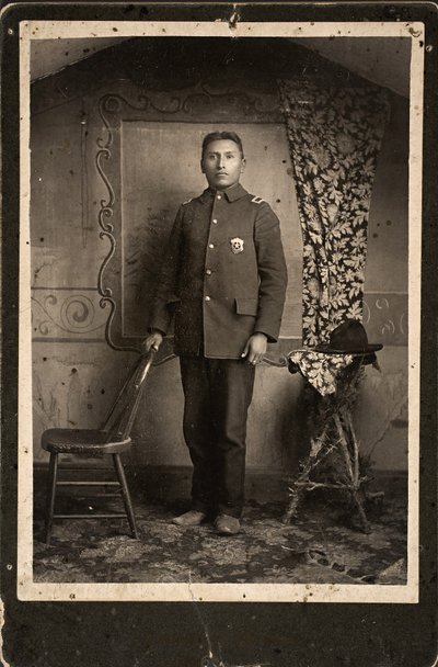John Hinshaka, Cherry Creek, South Dakota, 1890 door Johnson Brothers