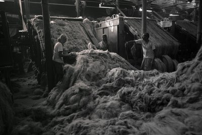 Jutefabriek, Kolkata, India, 2017 (foto) door Jon Nicholson