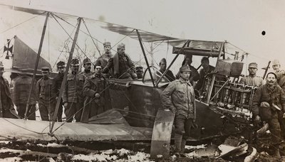 Album "Meine weltkriegs - Erinnerungen South-West Front (Karinthië, Italië, Zuid-Tirol) 31/03/1915-12/11/1918 - Josef Zohles Wenen": Oostenrijkse soldaten met een mi door Josef Zohles