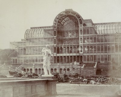Het zuidelijke transept, vanaf het tweede terras, gedrukt in 