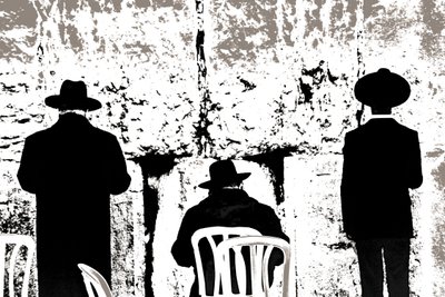 Dovening, uit de serie Tuesday at the Wailing Wall, 2016 (foto) door Joy Lions