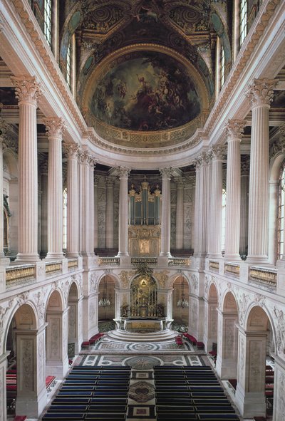 Interieur van de kapel door Jules Hardouin Mansart