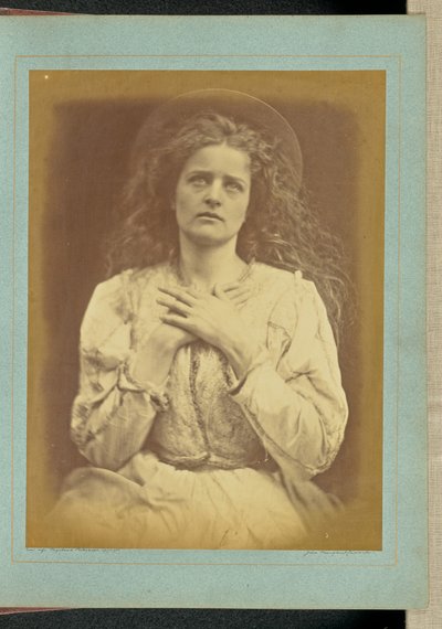 "Dus nu denk ik dat dichtbij is - ik vertrouw erop dat het zo is - ik weet het" / "De gezegende muze ging die weg die mijn ziel zal moeten gaan" door Julia Margaret Cameron