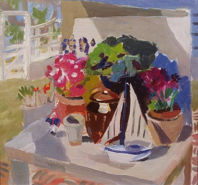 Bloemen, potten en jachten in de loggia door Julian Bailey