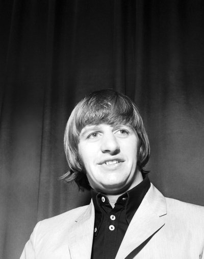 The Beatles in concert in het Velodrome Vigorelli, Milaan 24/04/1965 door Alec Hunter