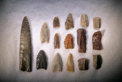 Eerste Amerikanen; Clovis punten; Blackwater Draw; New Mexico; type site voor Clovis door Kenneth Garrett