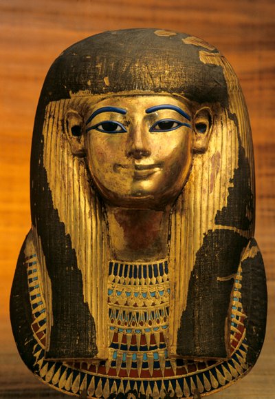 Dodenmasker van Tuyu, een overgrootmoeder van Koning Toet en vrouw van Yuya; Goud; Tjuya, 2009 door Kenneth Garrett