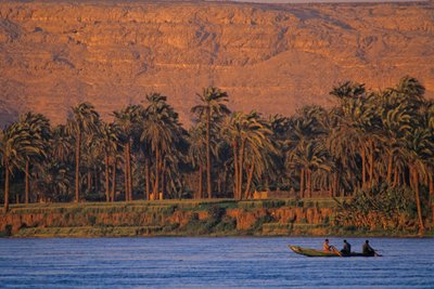 Nijl rivier landschap, Egypte, nabij Amarna door Kenneth Garrett