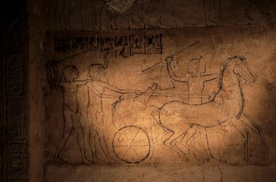 Schets van Achnaton die een wagen bestuurt, graf van Mahu, 