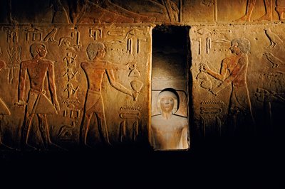 Graf van Ti; Egypte; Archeologie; Oude Rijk; Saqqara, Serdab kamer door Kenneth Garrett