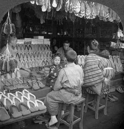 Japanse schoenenwinkel door Keystone View Company