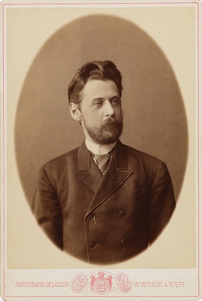 Portret van de dichter Innokenty Annensky 1856-1909, c. 1890 door Kiev . Photo studio V. Vysotsky