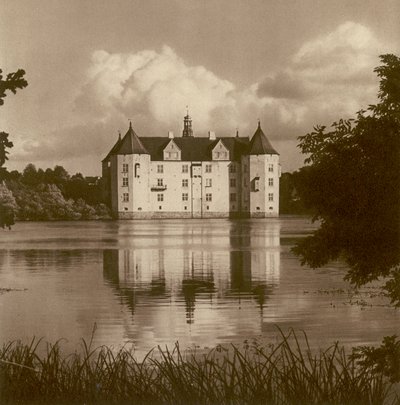 Schloss Glucksburg bei Flensburg (Schleswig) door Kurt Hielscher