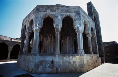 Divankhana-paviljoen, Paleis van de Shirvanshahs, Baku, Azerbeidzjan door Amadeo (after) Modigliani