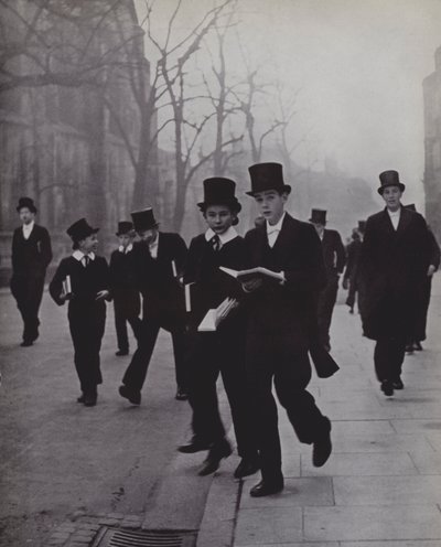 Tussen Kapel en School, Eton door Laszlo Moholy Nagy