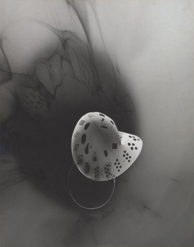 Fotogram, 1939 door Laszlo Moholy Nagy