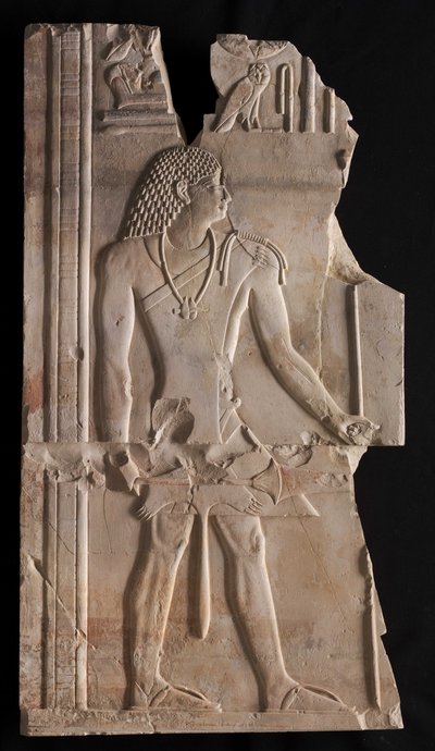 Mentuemhat als priester met staf en scepter, ca. 667-647 v.Chr. door Late Period Egyptian