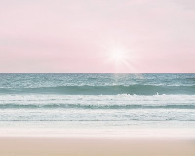 Roze Strand, c.2017 door Leah Straatsma