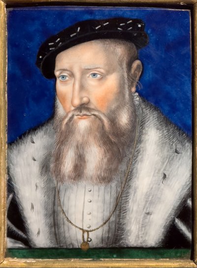 Claude de Guise, circa 1567 (Polychroom email op koper) door Leonard Limosin