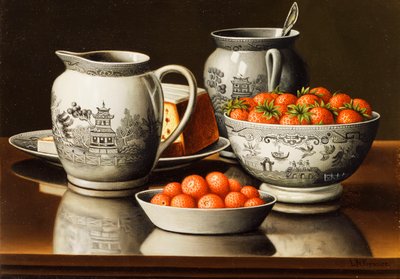 Stilleven met Porselein en Aardbeien door Levi Wells Prentice
