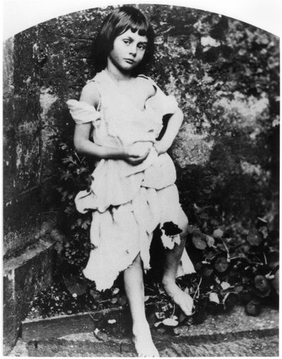 Alice Pleasance Liddell (1852-1934) als het bedelmeisje door Lewis Carroll