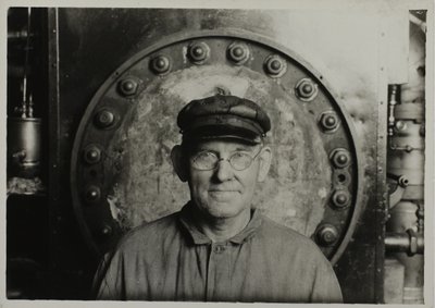 Baas in Power House door Lewis Wickes Hine