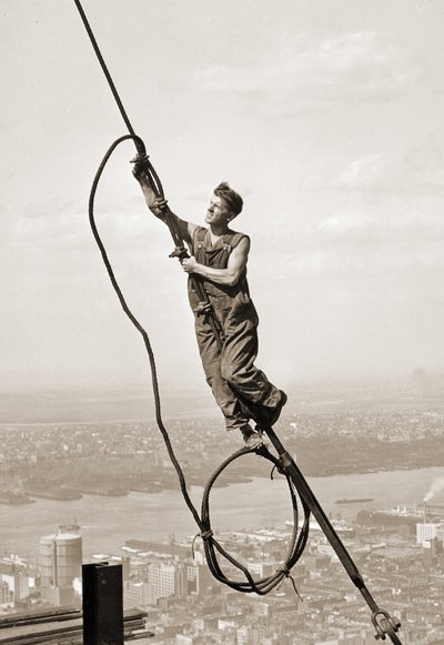 Bouwvakker, Empire State Building, New York City door Lewis Wickes Hine