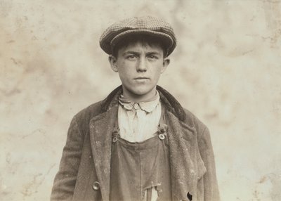 James Donovan - Ierse veegjongen in Fall River Iron Works door Lewis Wickes Hine