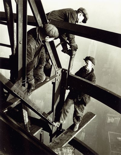 Top van de aanmeermast, Empire State Building door Lewis Wickes Hine