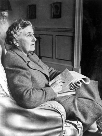 Agatha Christie, Engelse misdaadschrijfster, 9 maart 1946 door Unbekannt Unbekannt