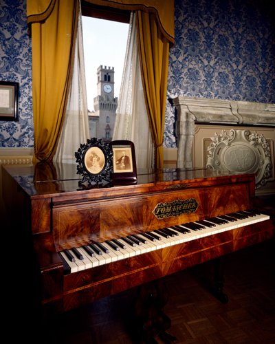Piano in de zitkamer van Palazzo Barezzi, Busseto, Emilia Romagna, Italië door Unbekannt Unbekannt