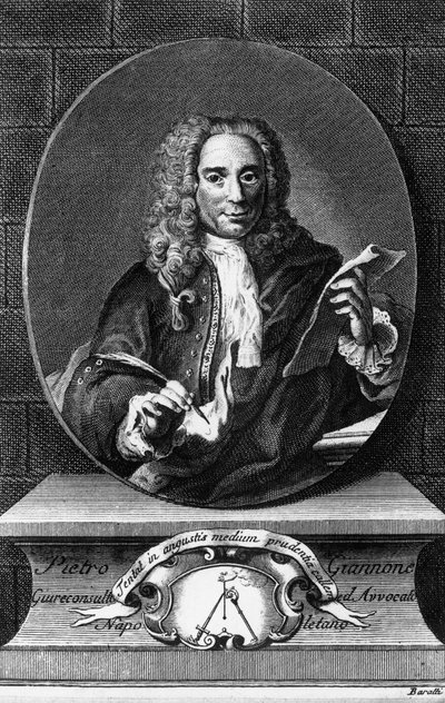 Portret van Pietro Giannone, Italiaanse filosoof, historicus en jurist, gravure door Antonio Baratti uit Istoria civile del Regno di Napoli door Pietro Giannone door Unbekannt Unbekannt